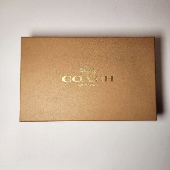 NWT COACH CH691 Boxed Long Zip Around Wallet In Signature Leather - Picture 4 of 5